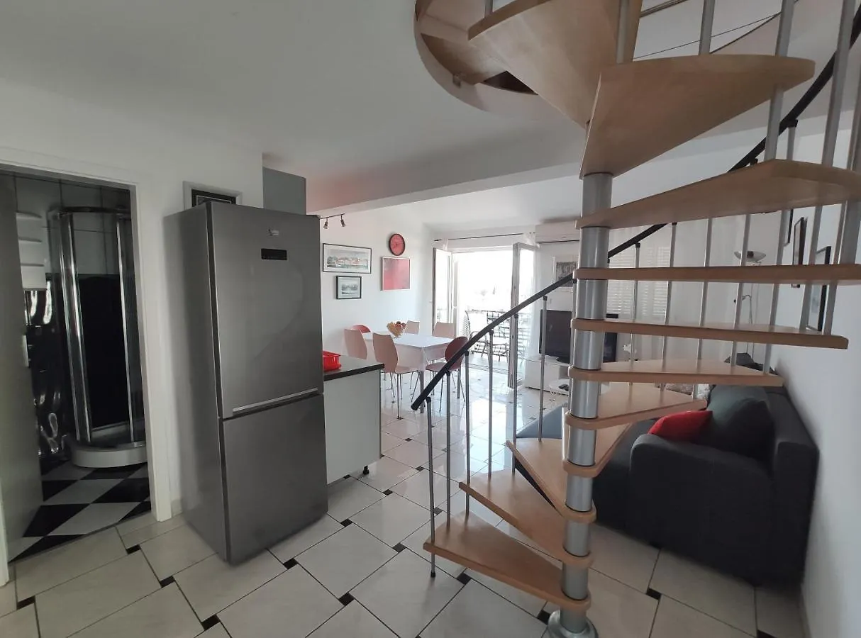 Apartment Apartmani Domi Selce