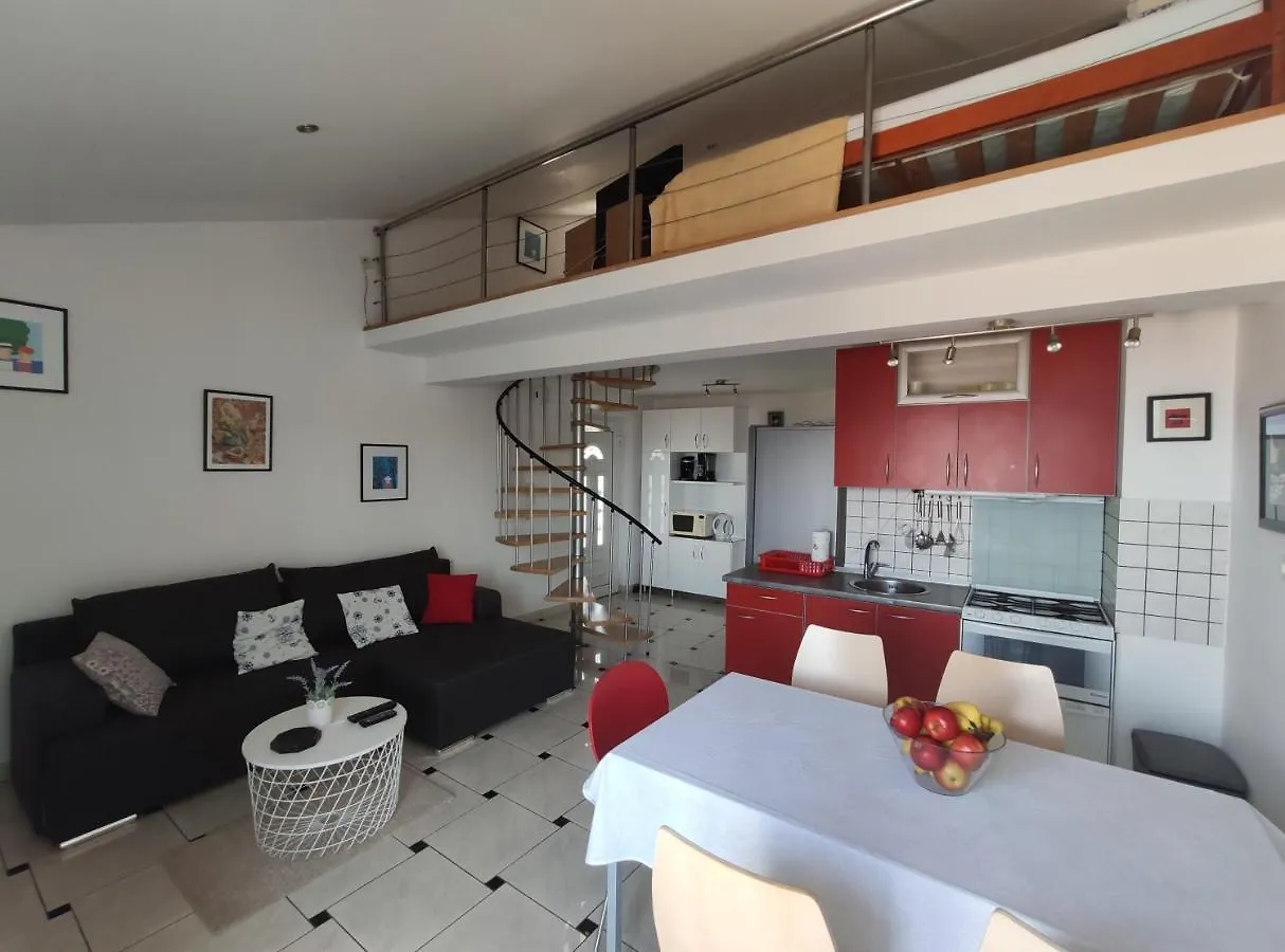 Apartament Apartmani Domi Selce