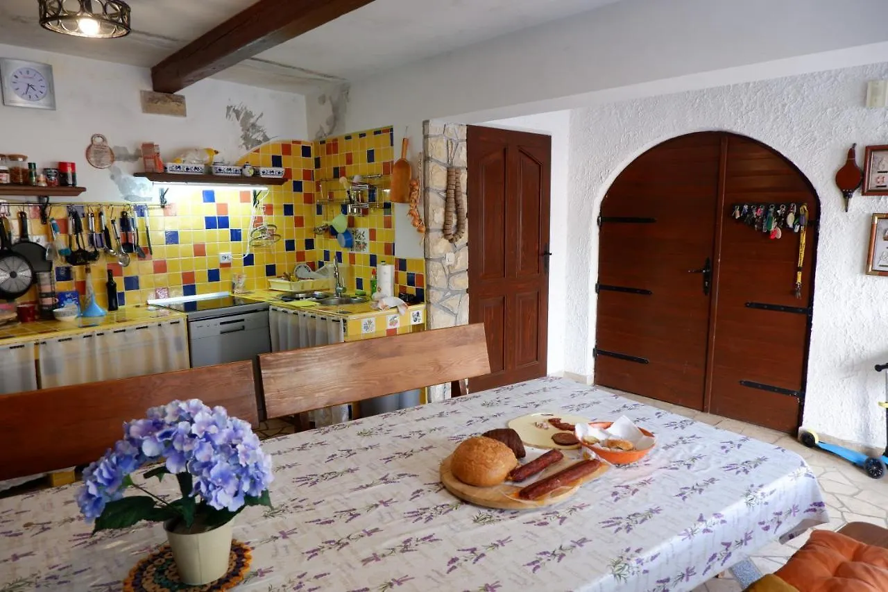 Apartment Apartmani Domi Selce