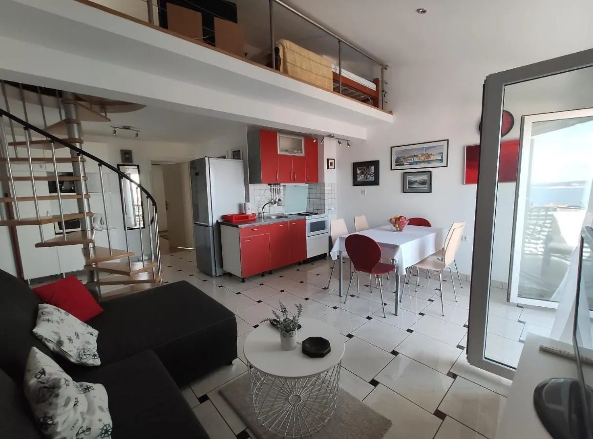 Apartmani Domi Selce 0*,  Croatia